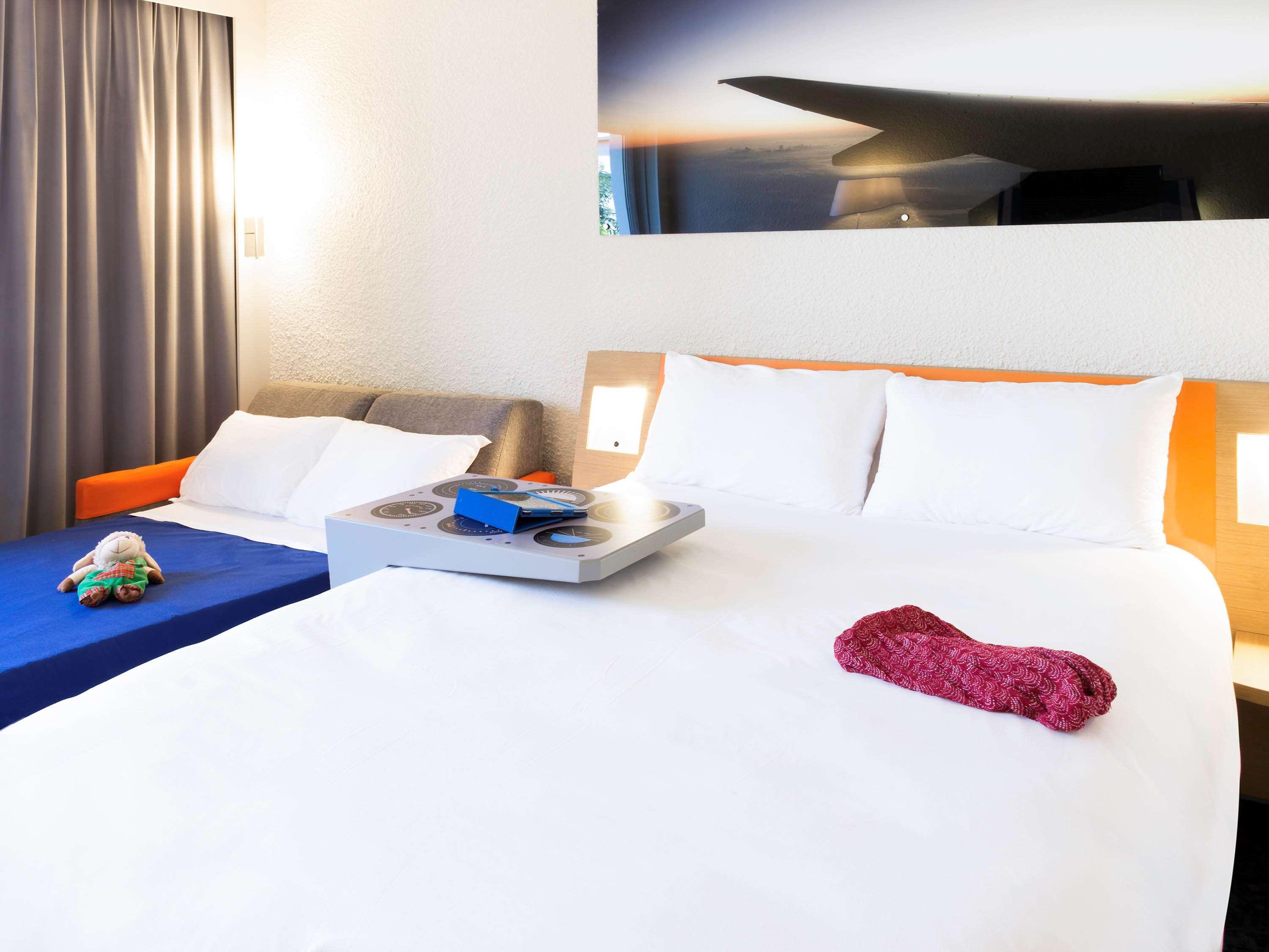Hotel Ibis Styles Marseille Aeroport Vitrolles  Exterior foto