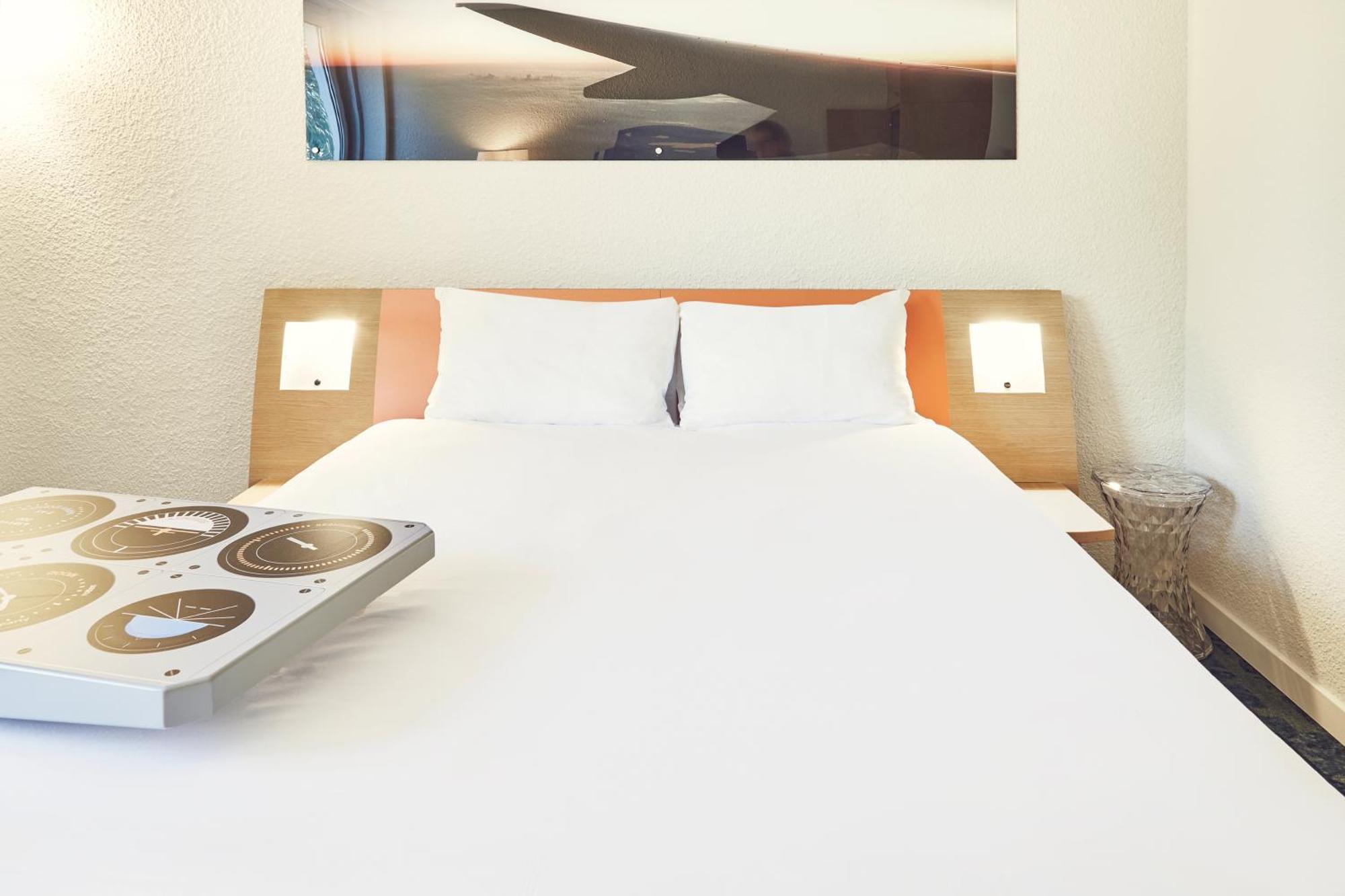 Hotel Ibis Styles Marseille Aeroport Vitrolles  Exterior foto