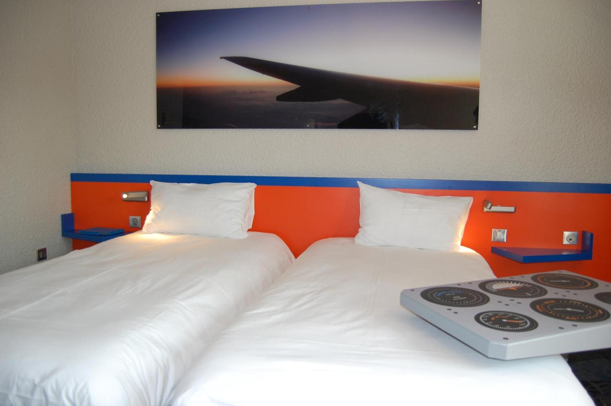 Hotel Ibis Styles Marseille Aeroport Vitrolles  Exterior foto