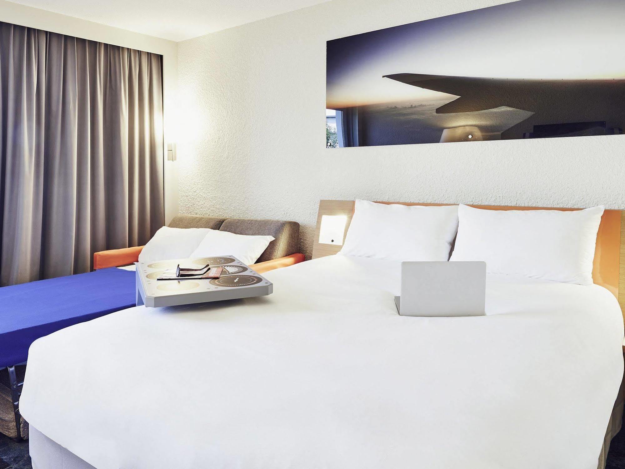 Hotel Ibis Styles Marseille Aeroport Vitrolles  Exterior foto